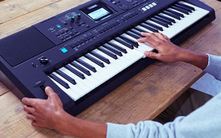 Električna klaviatura Yamaha PSR-E473