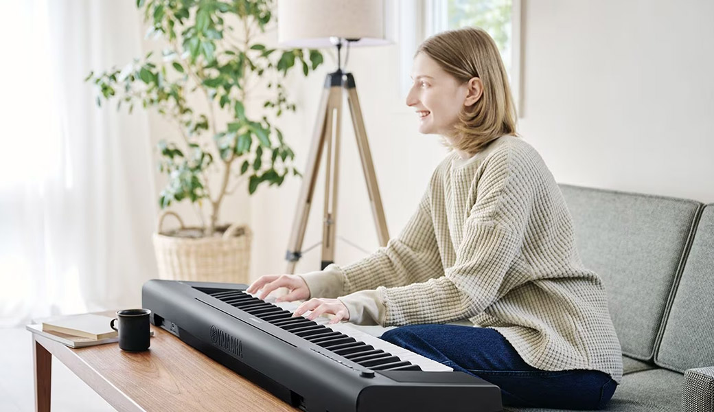 Električna klaviatura Yamaha Piaggero NP-15