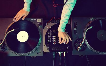 DJ mešalna miza