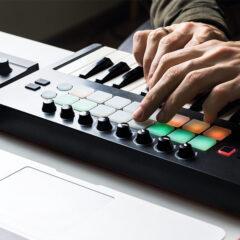 MIDI klaviatura